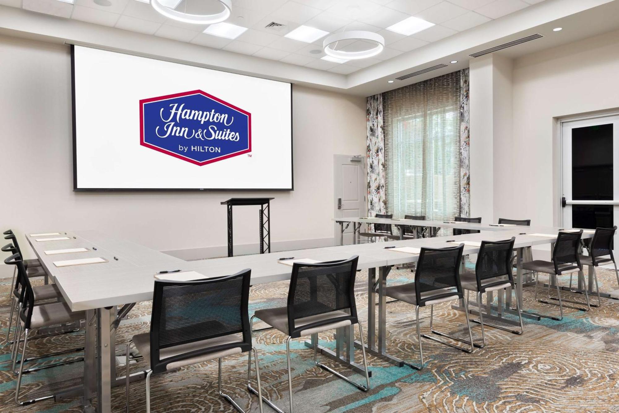 Hampton Inn & Suites Atlanta Buckhead Place Esterno foto